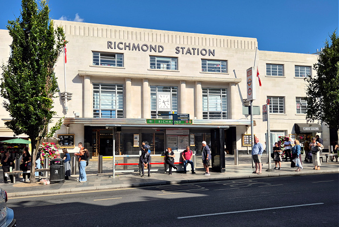 Richmond Train Station